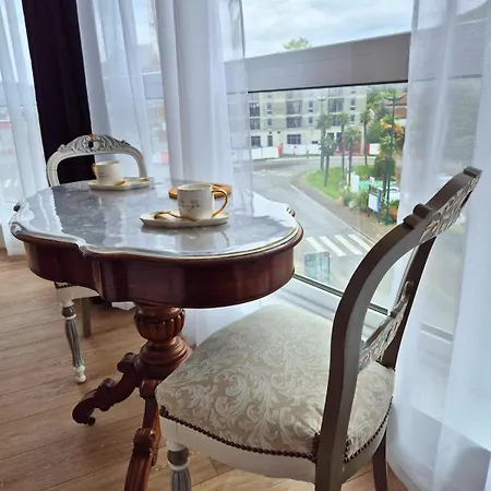 Celeste Premium Amazing View Train Station Lourdes