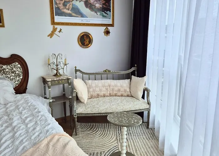 Celeste Premium Amazing View Train Station Apartment Lourdes