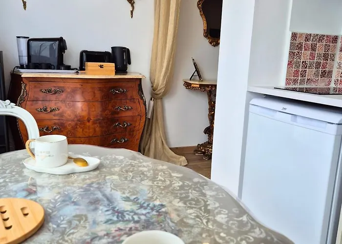 Celeste Premium Amazing View Train Station Lourdes