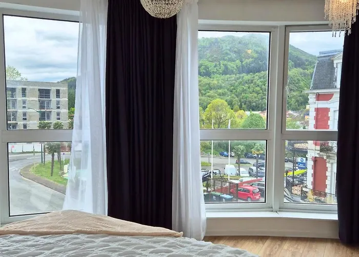 Céleste Premium Amazing View Train Station *